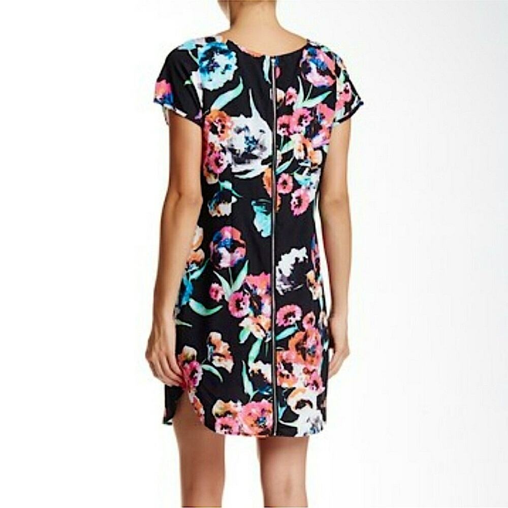 Yumi Kim Elana Mini Dress in Dark Floral Dreamer Print Size Medium - Picture 2 of 12